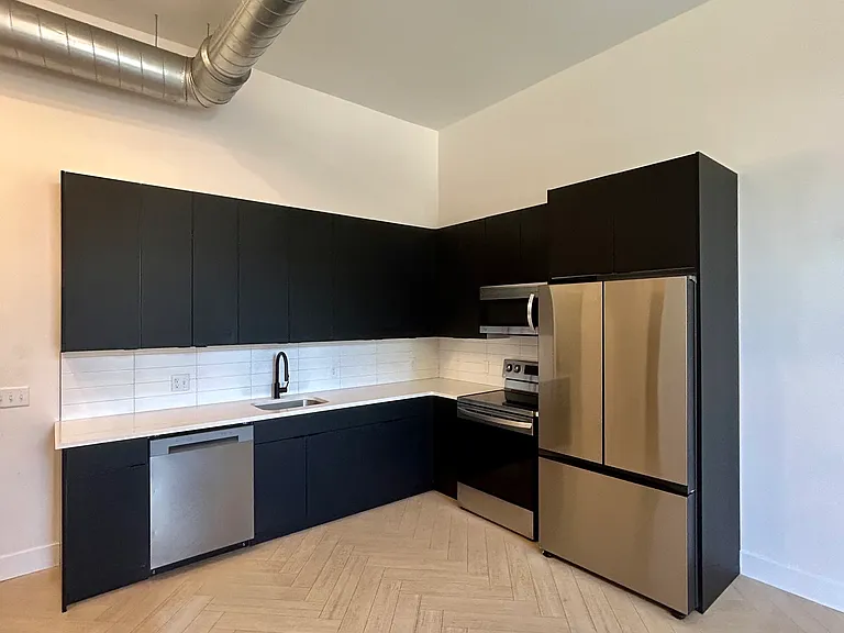 1705 N 7th St #6 — Photo 1