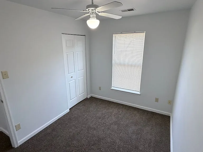 68 Alexis Dr — Photo 10