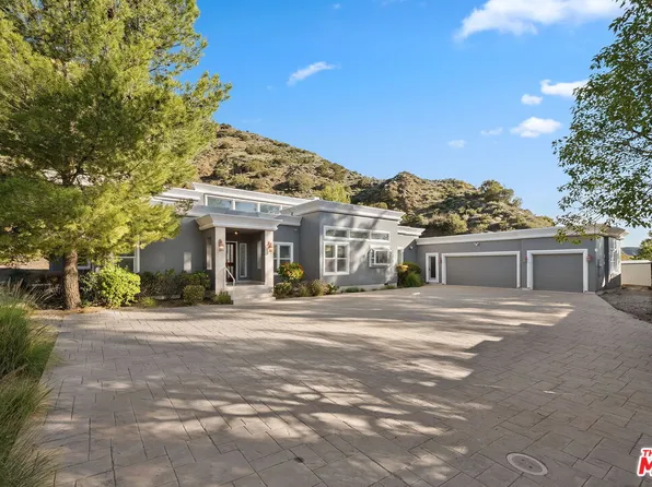 3701 Kanan Rd, Agoura Hills, CA 91301