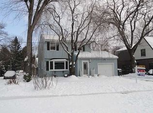 160 Meadow Dr, Rochester, NY 14618