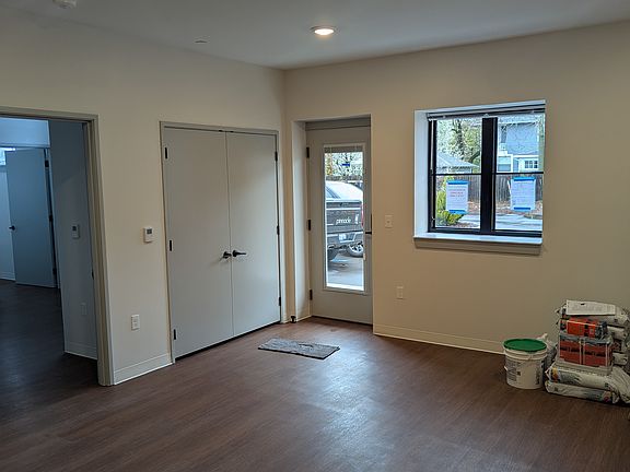 3rd image of 2017 Eastern Ave SE #102
