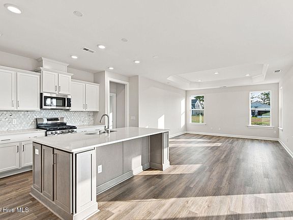 3rd image of 6001 Painted Turtle Place