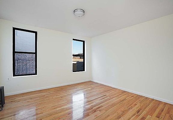 4th image of 509 W 135th St #4D