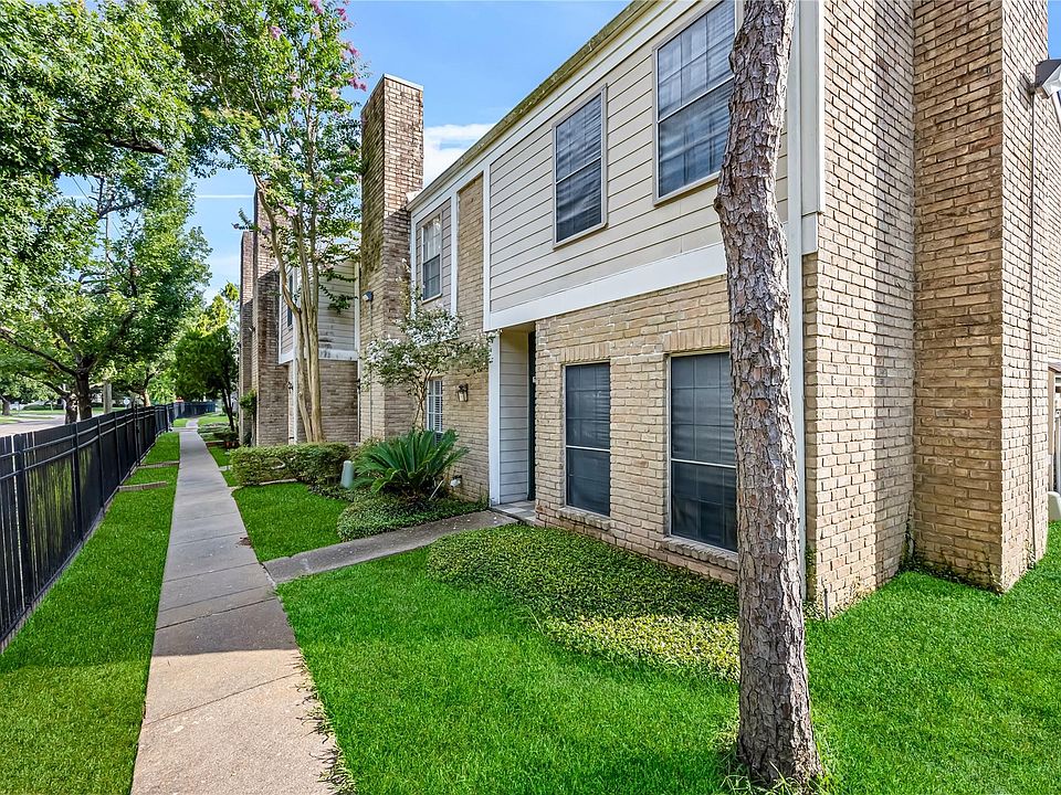 1st image of 11710 Southlake Dr Unit 31