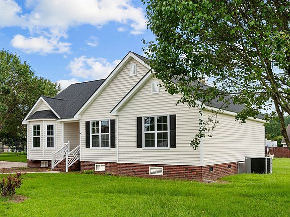 2nd image of 102 Hearthstone Ct