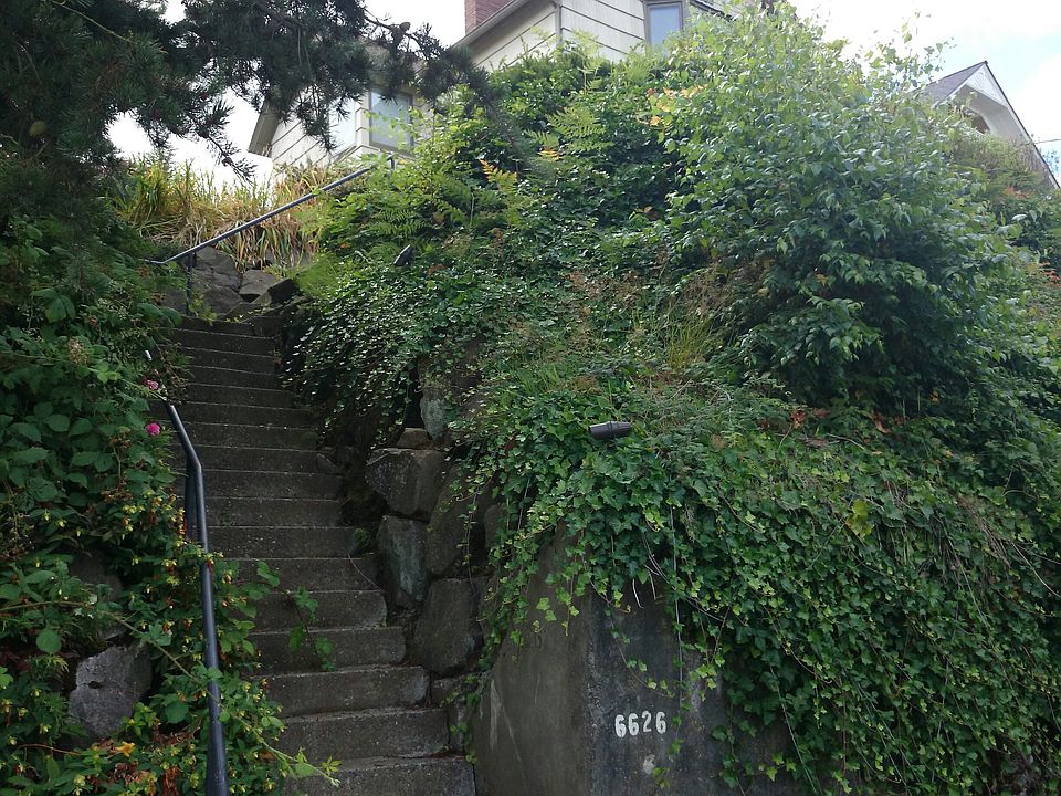1st image of 6626 E Green Lake Way N