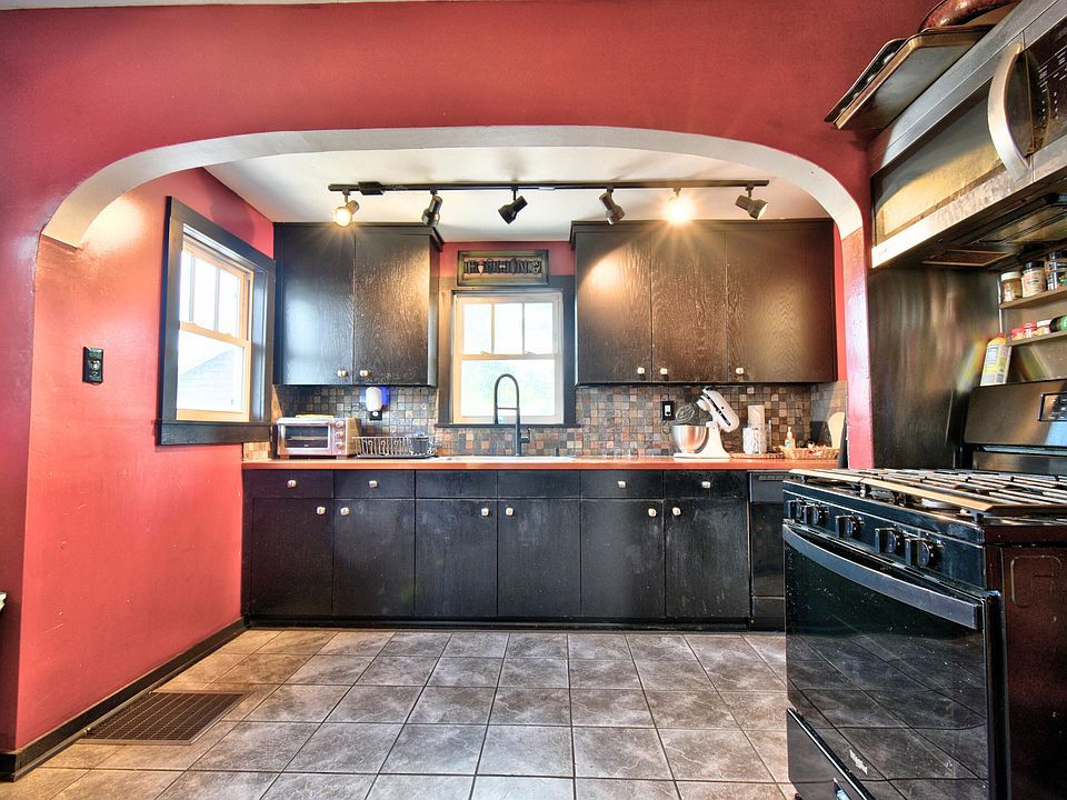 54 76th St SW, Grand Rapids, MI 49548 | Zillow