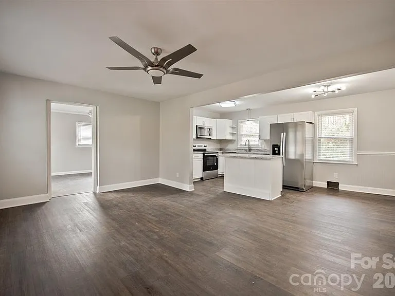 1404 Nottingham Rd — Photo 17
