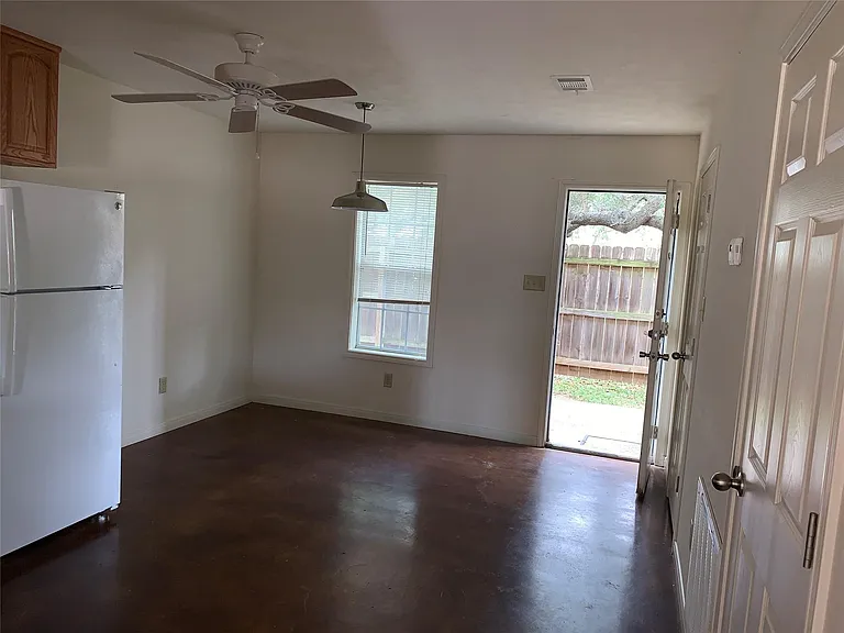 4504 College Main St #114 — Photo 18