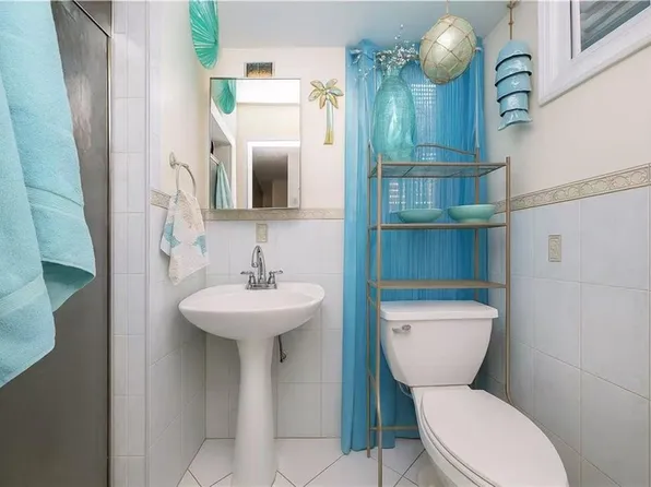 32 Belair Lane image 7 of 37