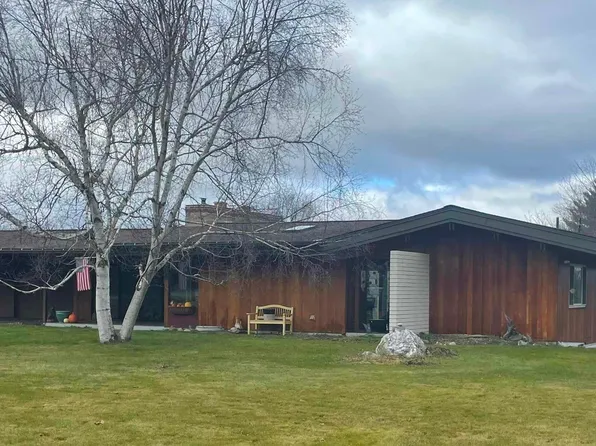 32 Windy Wood Road, Barre Town, VT 05641
