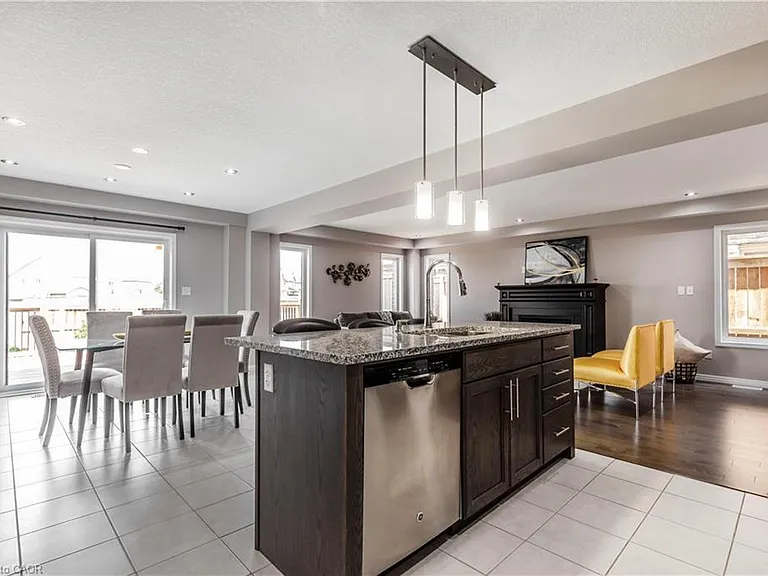 508 Netherwood Cres — Photo 12