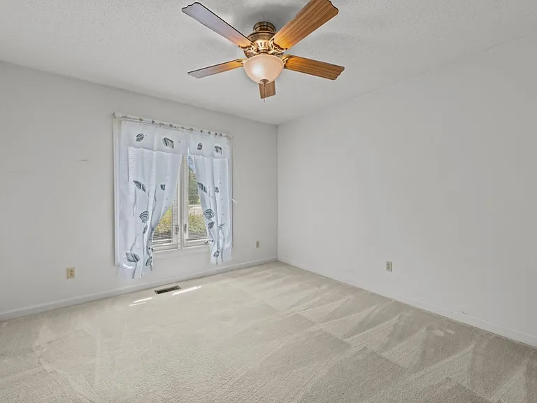 6012 Cardinal Dr — Photo 26