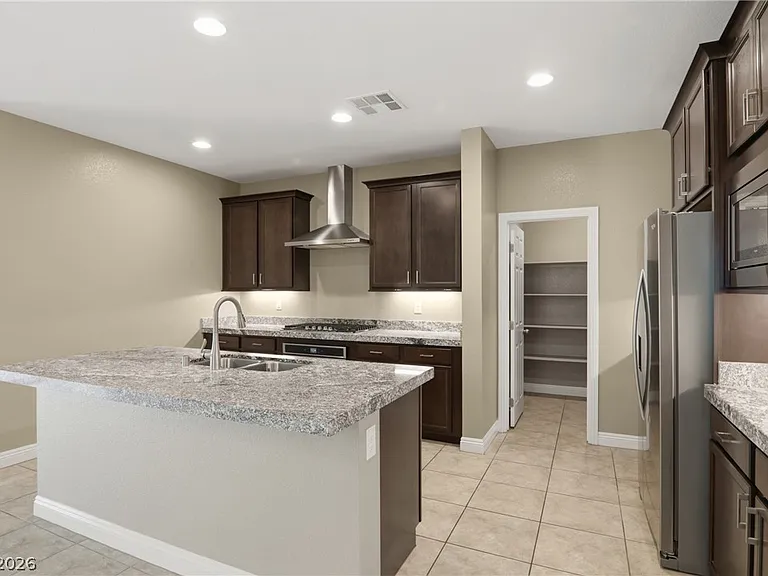 4627 Chestnut Tiger St — Photo 18