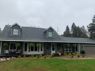 N3842 Bass Lake Rd, Iron Mountain, MI 49801