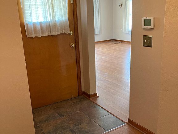 2nd image of 1523 W McClure Ave