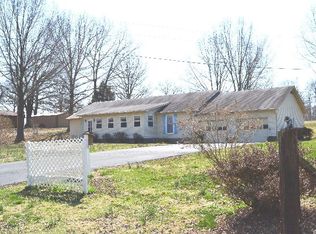 1470 Elkhorn Rd, Paris, TN 38242