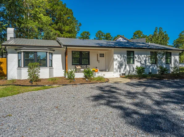 412 W Butternut Rd, Summerville, SC 29483