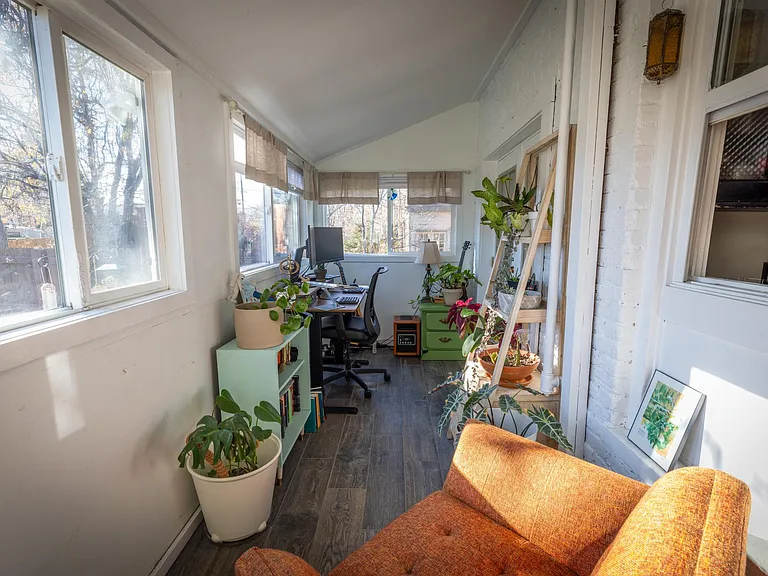 120 W Maple Ave — Photo 13
