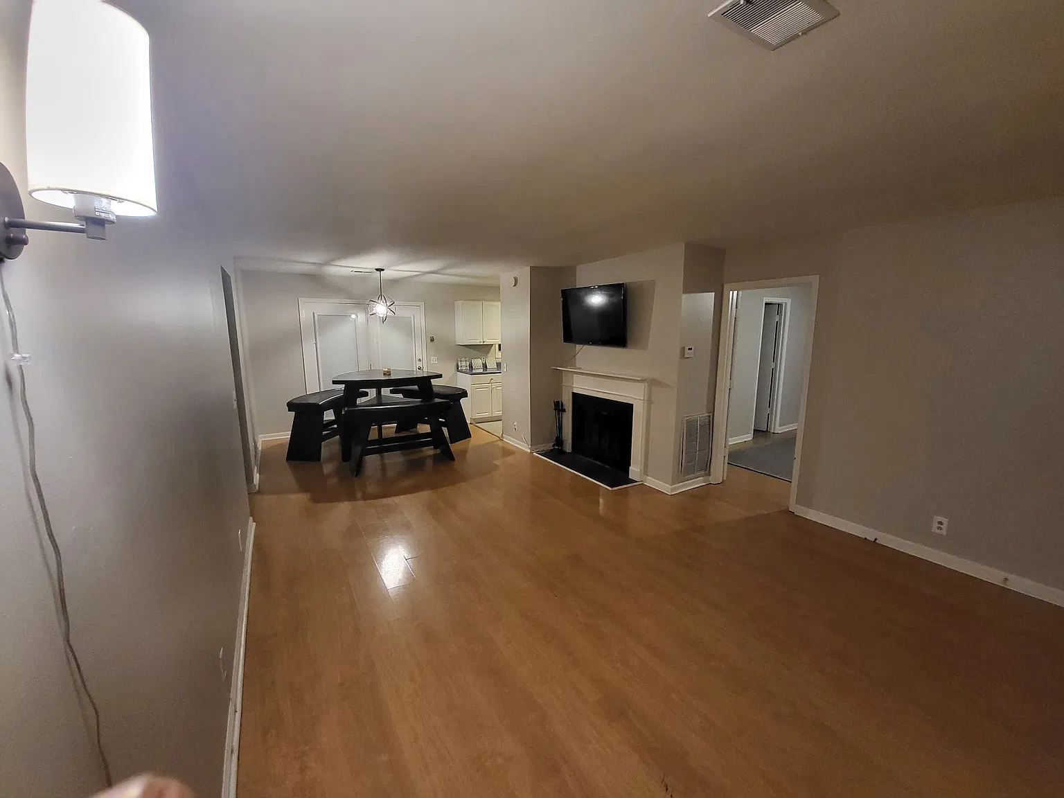 118 Butleigh Ct — Photo 3