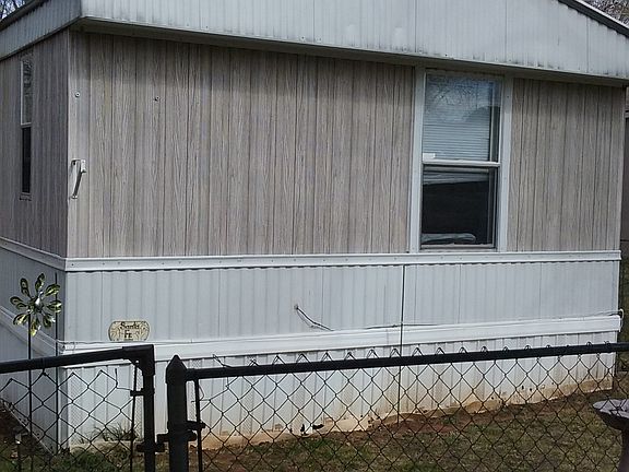 2nd image of 16 Gayle Dr