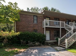 380 Corbly Dr APT 1, Hendersonville, NC 28739