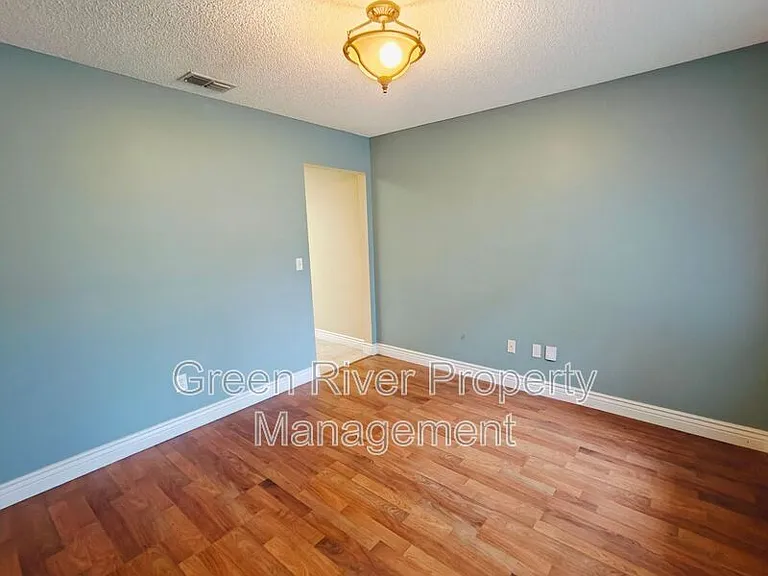 1845 Weston Cir — Photo 14