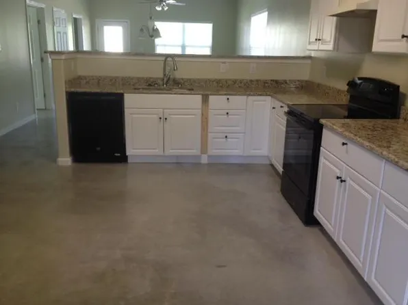 1101 Jones St, San Marcos, TX 78666