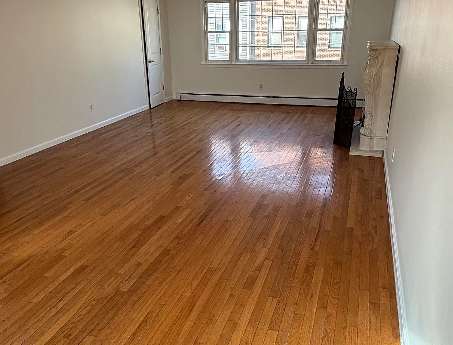 3 bed, 1.0 bath, $2,900 — Photo 2