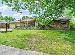 2106 Sandy St, Springdale, AR 72762