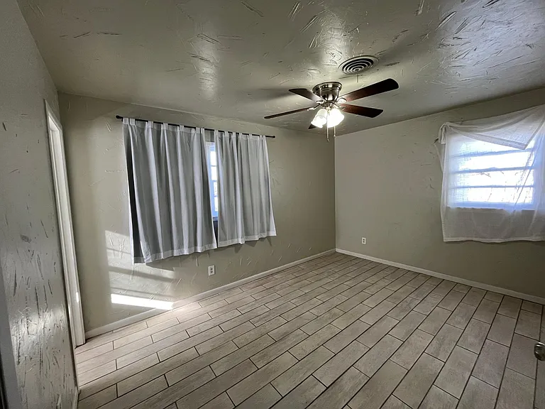 3111 Aberdeen Ave — Photo 5