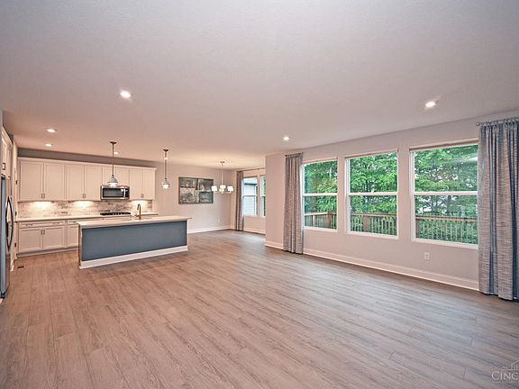 5th image of 4126 Magnolia Trce