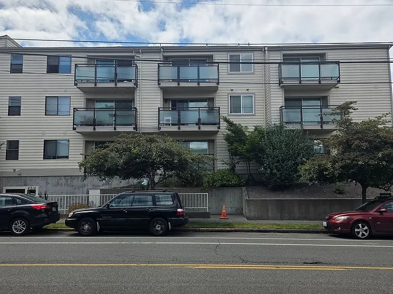 6215 Phinney Ave. N — Photo 1