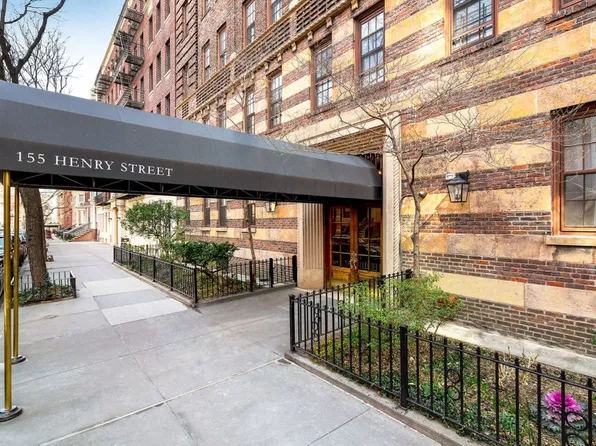 155 Henry Street image 10 of 11