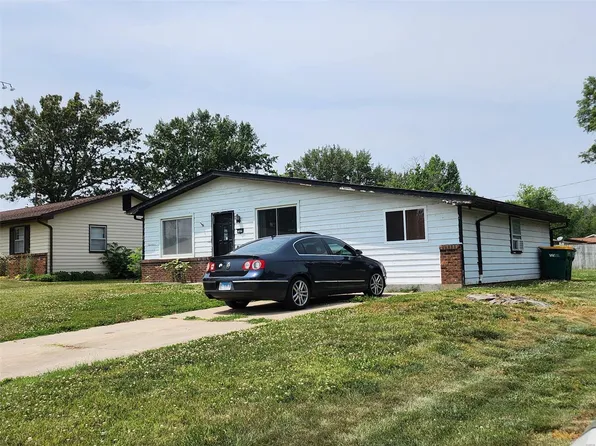 409 Summerfield St, Lebanon, IL 62254