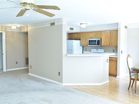 3rd image of 1456 Taramore Dr