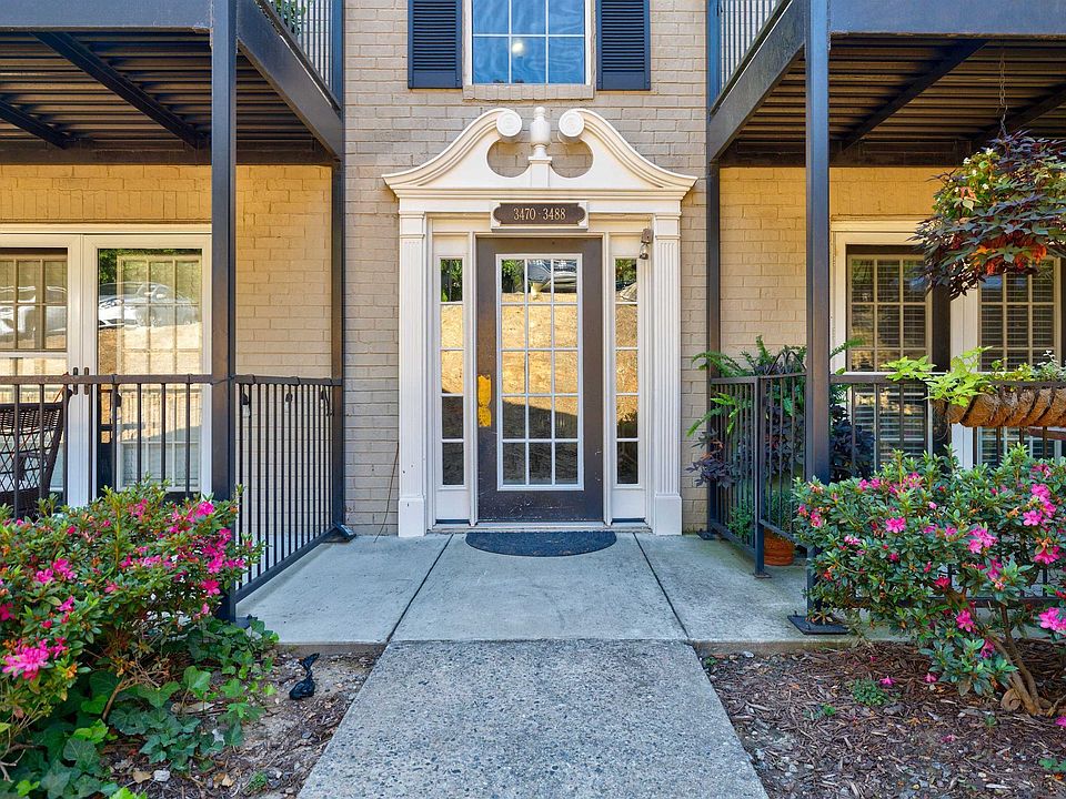 1st image of 3484 Essex Ave #89