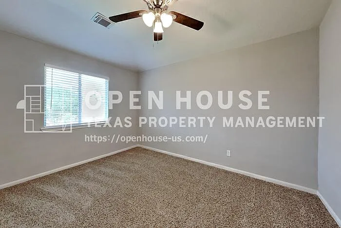5803 Village Grove Dr — Photo 15