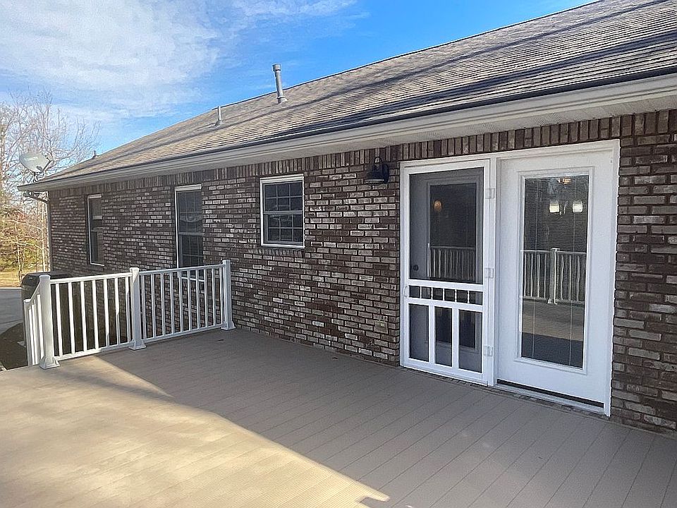 1st image of 258 Woodhaven Dr