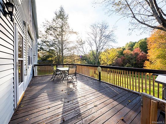 3rd image of 51 Range Hill Dr