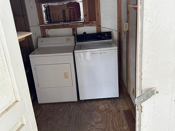 5th image of 146 N Merrill Rd #109