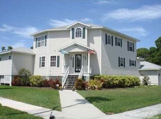 3900 Arkansas Ave NE, Saint Petersburg, FL 33703