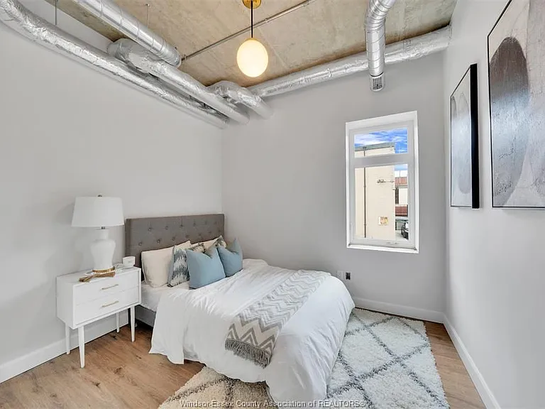 6550 Wyandotte St E #201 — Photo 11