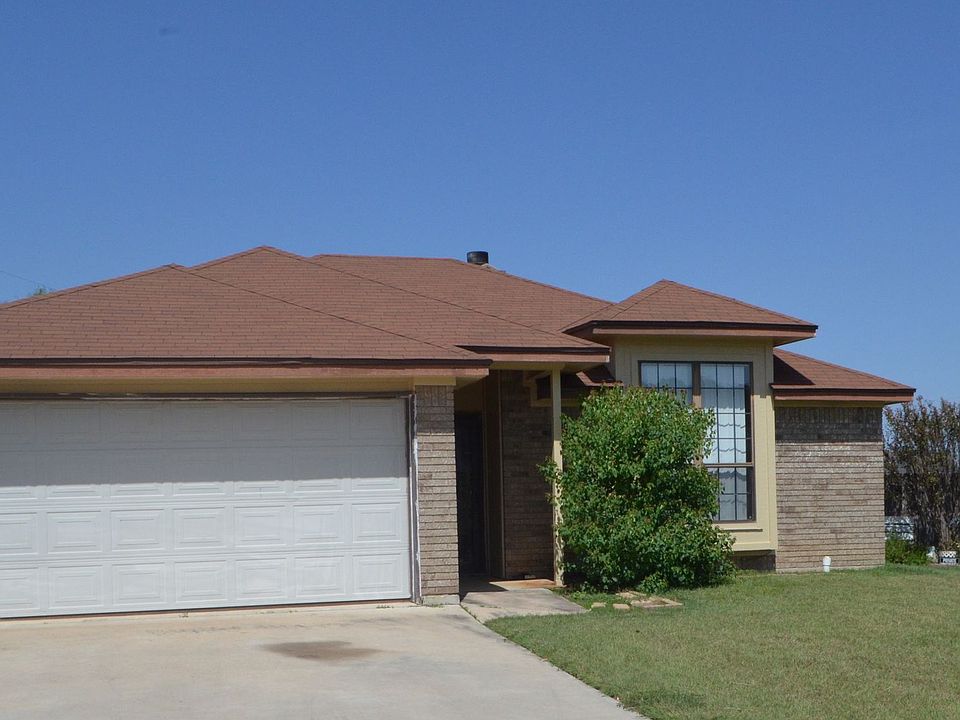 1st image of 113 Lariat Cir