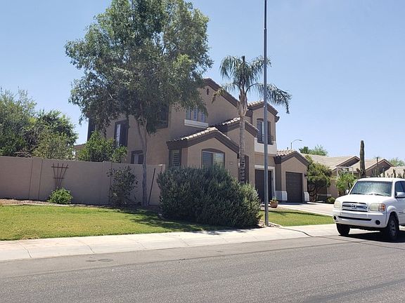 3rd image of 2342 S Wildrose Cir