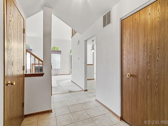 3rd image of 1334 Coldspring Rd #1334