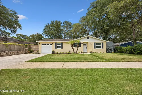 2638 Stern Dr N Photo 1