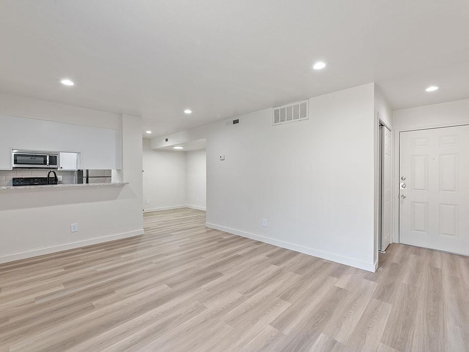 1st image of 3819 Southway Dr APT 105