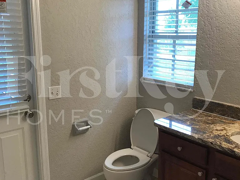 2224 Palmview Cir E — Photo 19