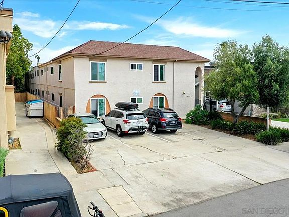 3rd image of 4675 Louisiana St